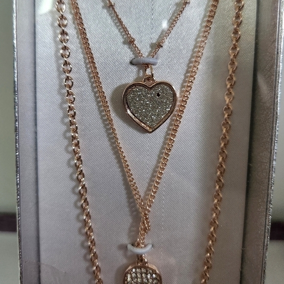 Guess Rose Gold Tone Rhinestones Heart Triple 3 Layered Necklace Earrings Set - Picture 6 of 10